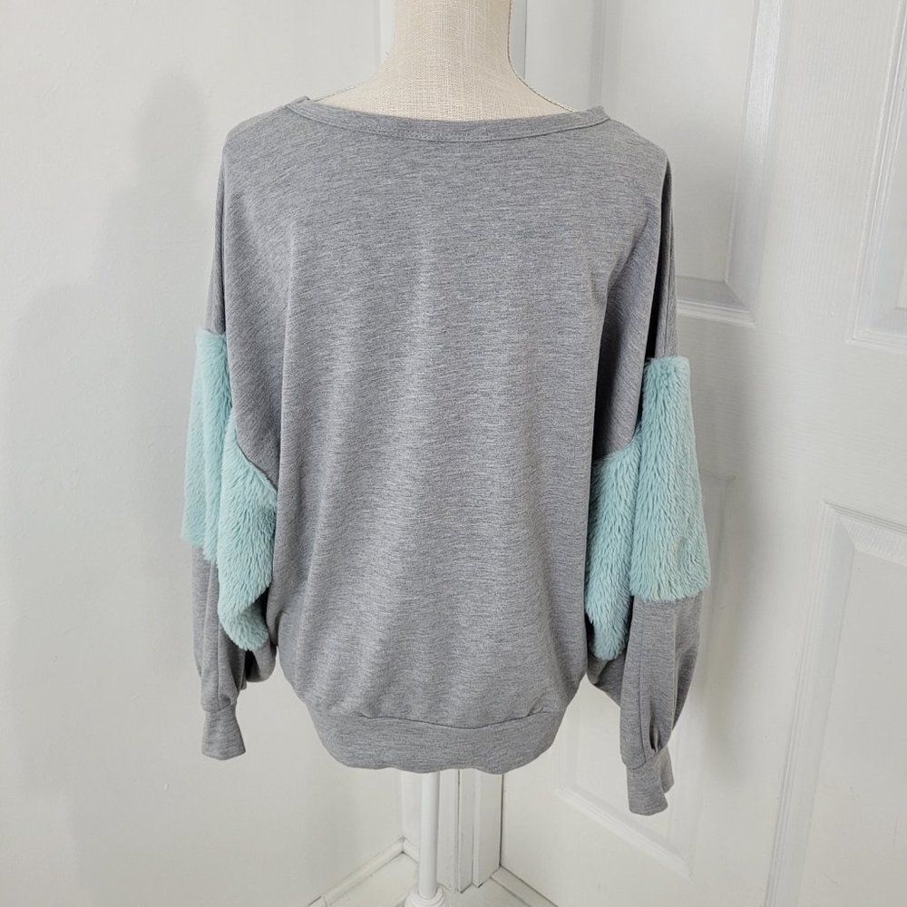 Umgee Sweatshirt Womens S Gray Fuzzy Fur Sleeve Oversized Pullover Lounge - Picture 6 of 14